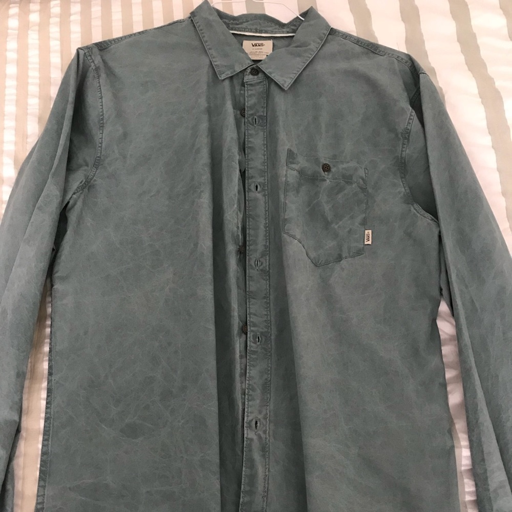 Vans Long sleeved button down shirt. Green. XL